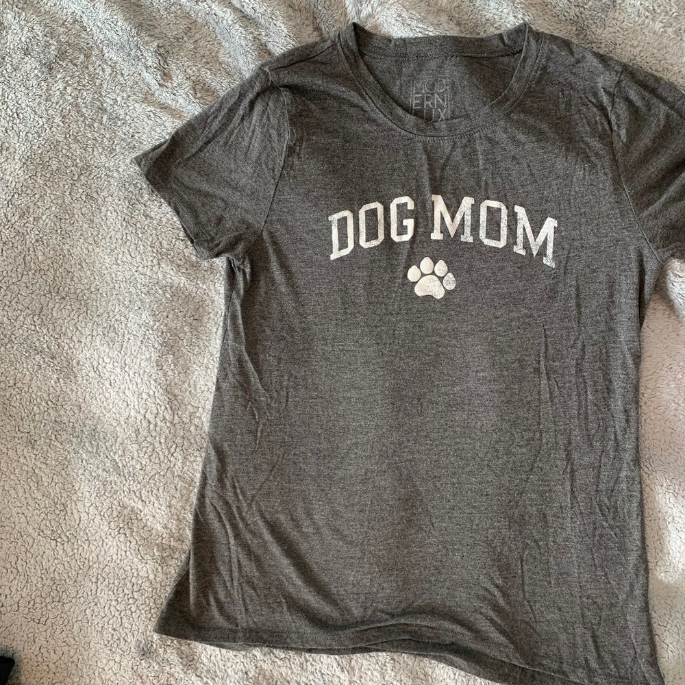 DOG MOM shirt